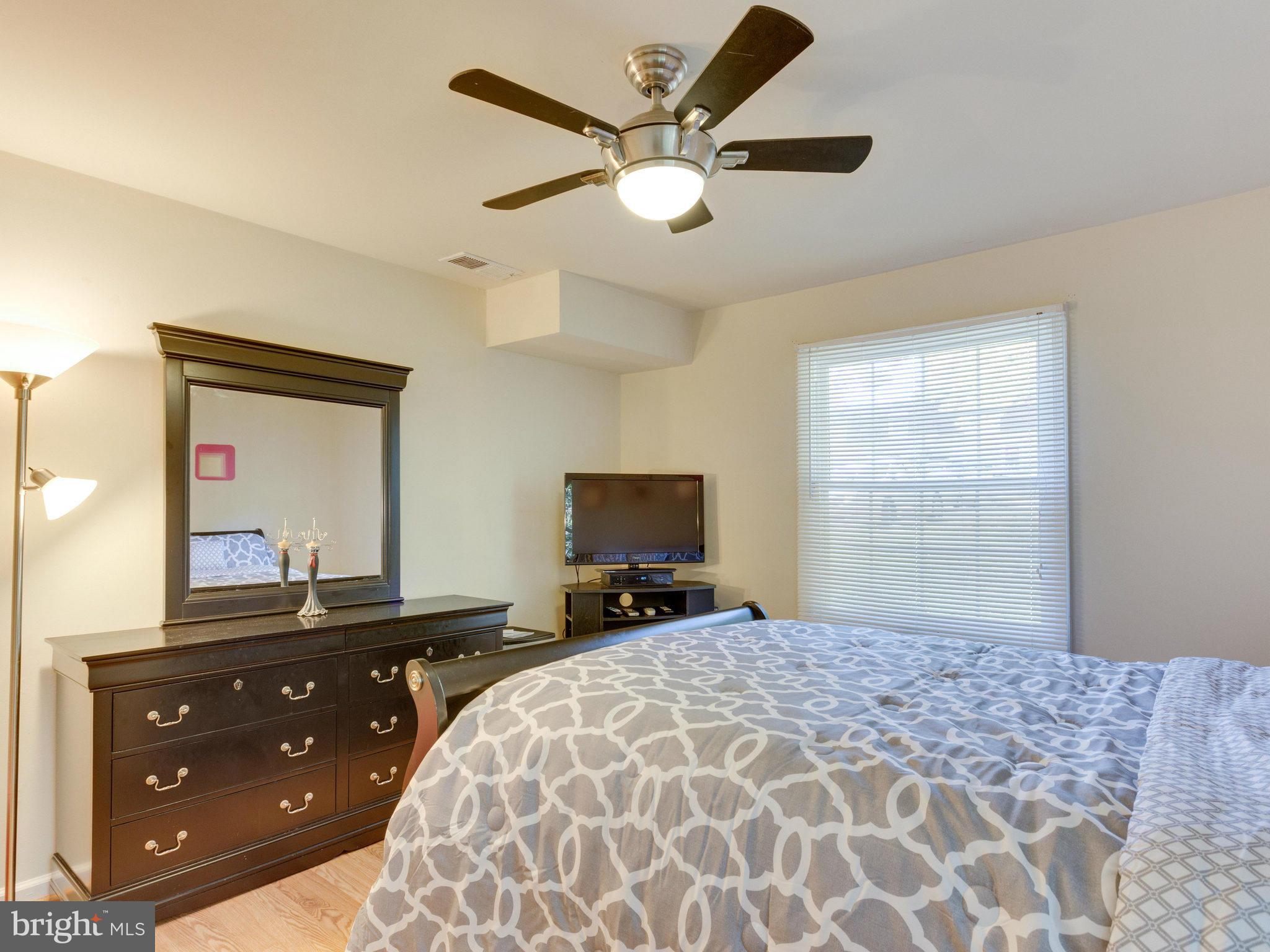 8114 Colony Point Road, Unit 235 Springfield, VA 22152 - Photo 11 of 16 Bedroom (Master)