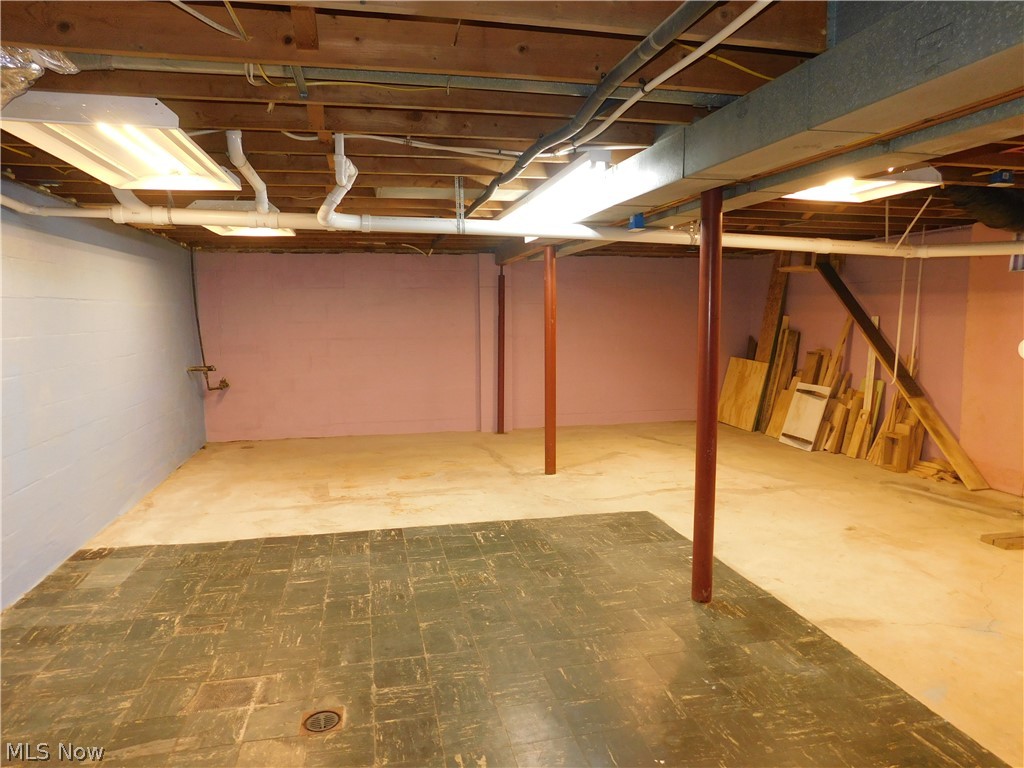 9377 Bechtel Road Elyria, OH 44035 - Photo 15 of 22 Gallery Image 15