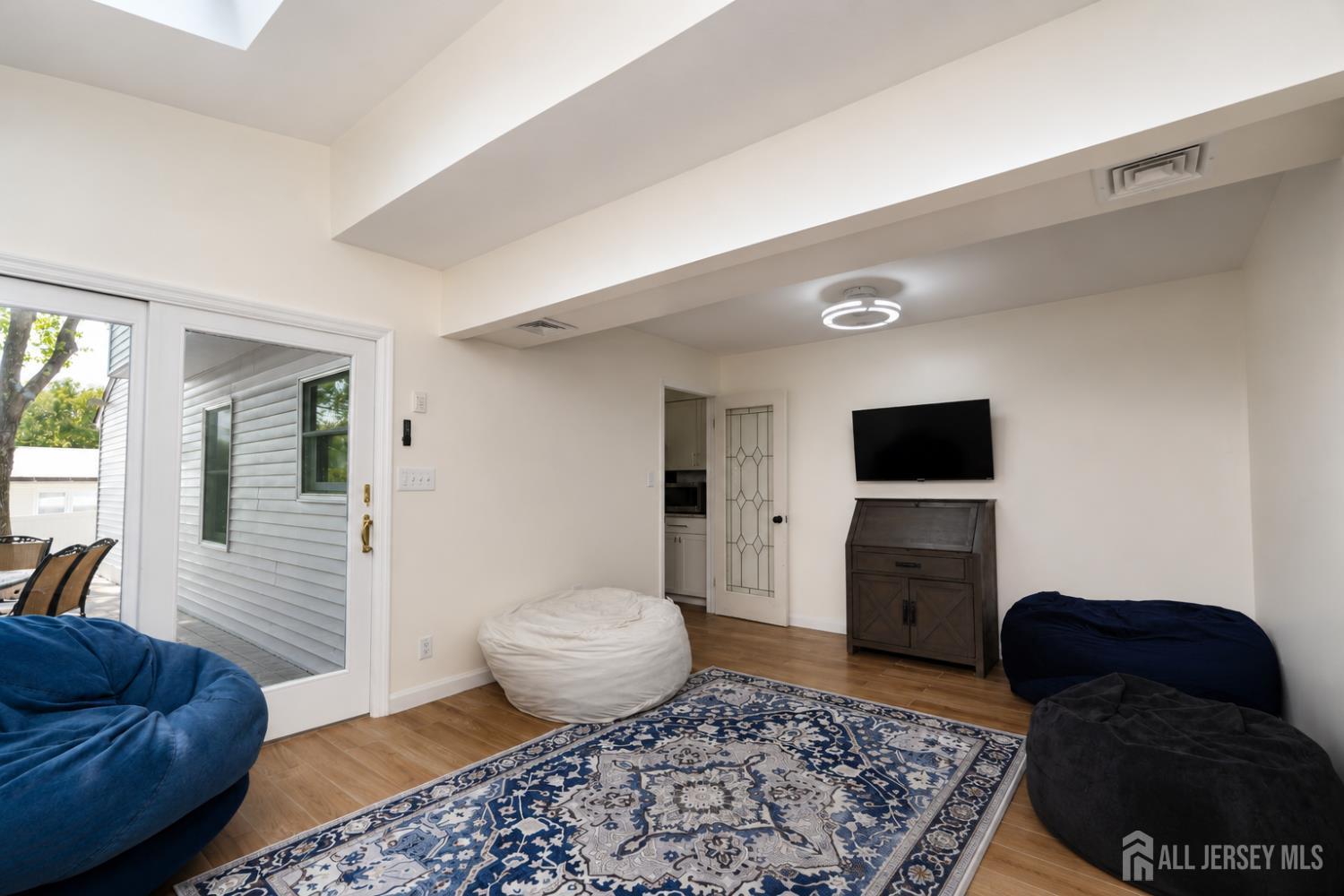 101 Fawn Drive Matawan, NJ 07747 - Photo 12 of 51