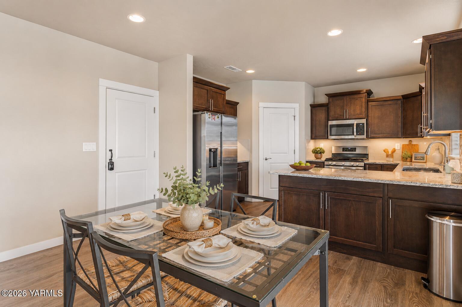 6105 Cottonwood Road Yakima, WA 98903 - Photo 11 of 36 VIRTUAL STAGING