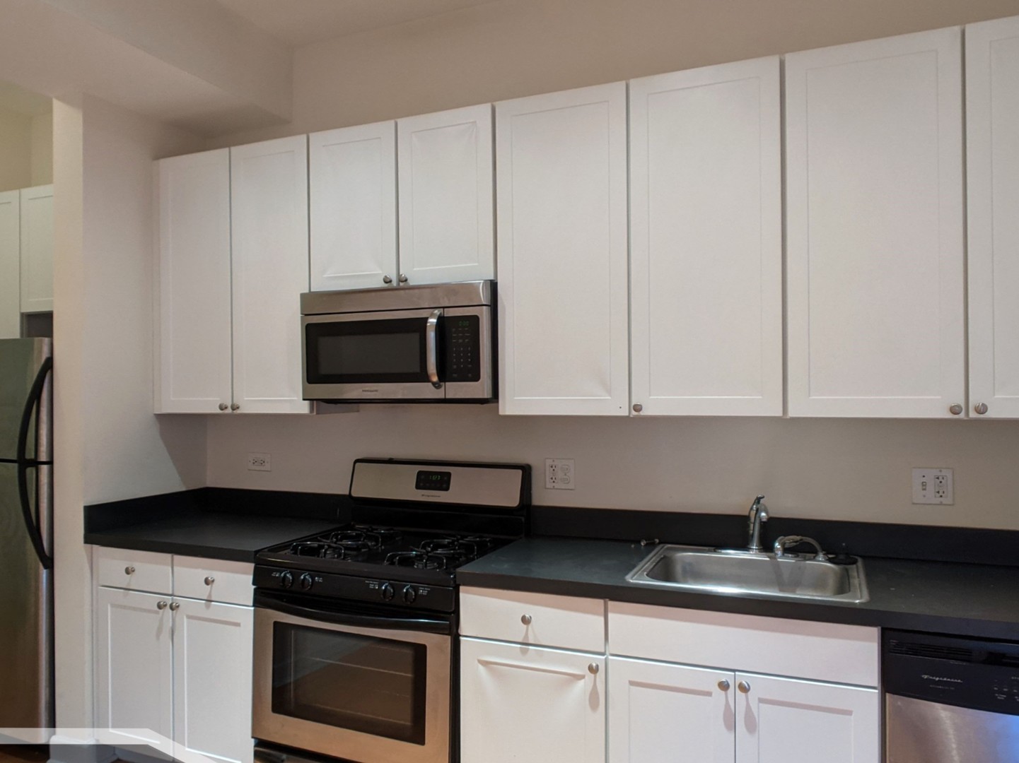 4715 North Sheridan Road, Unit 22N Chicago, IL 60640 - Photo 4 of 17