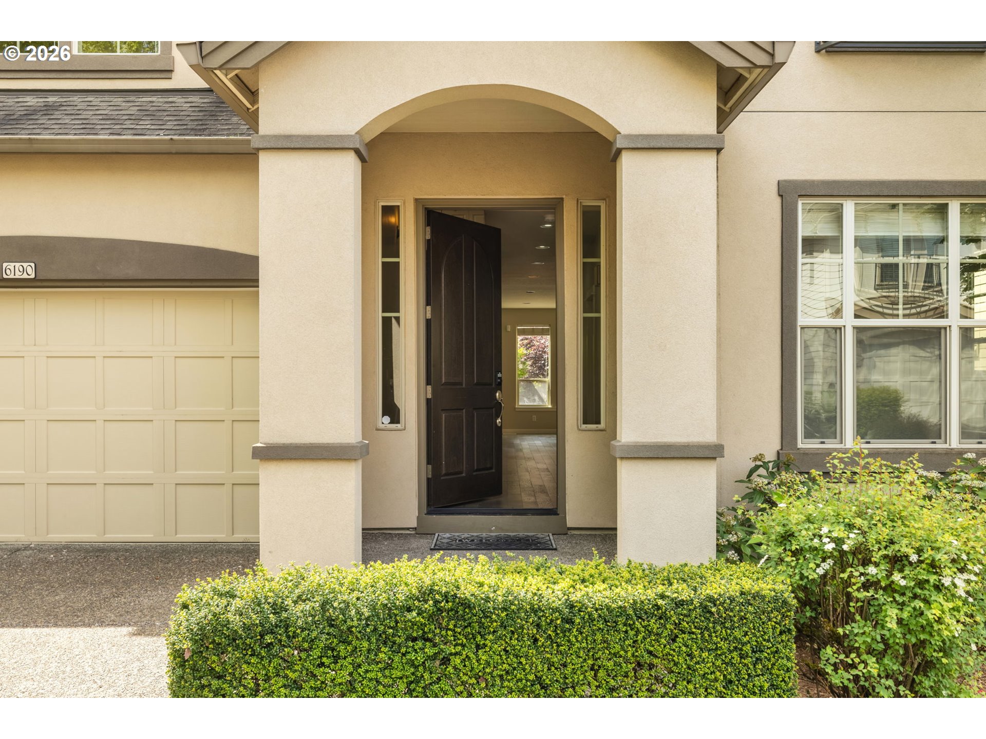 6190 Northeast Ridgestone Court Hillsboro, OR 97124 - Photo 4 of 45