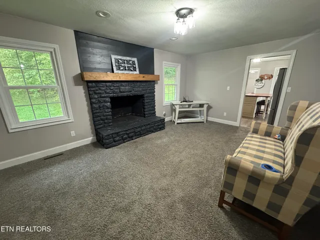 $359,900 | 115 Red Oak Lane, New Tazewell, TN 37825