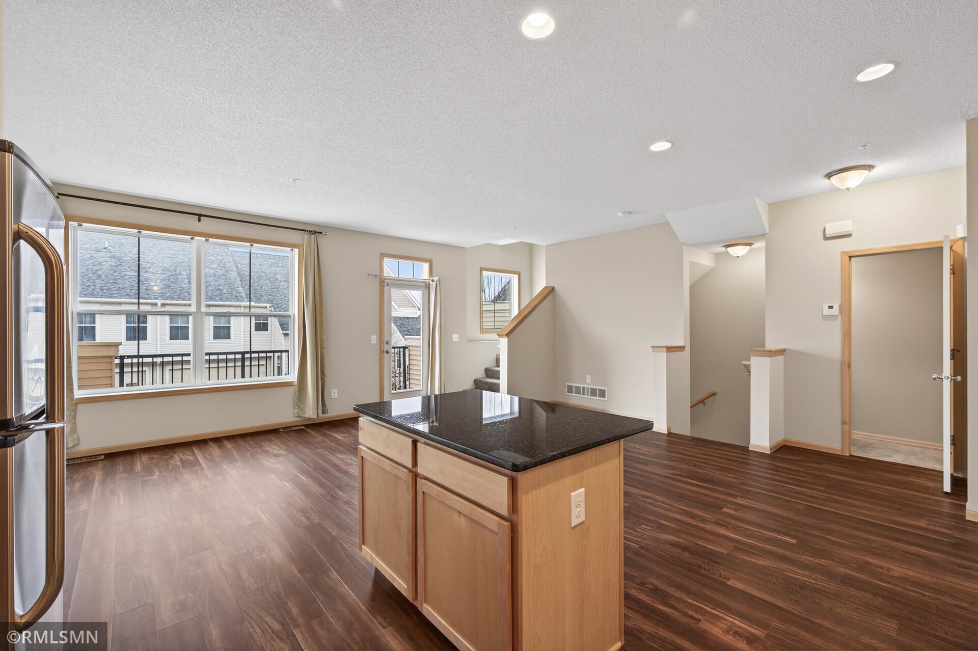 11688 84th Avenue North Maple Grove, MN 55369 - Photo 5 of 18