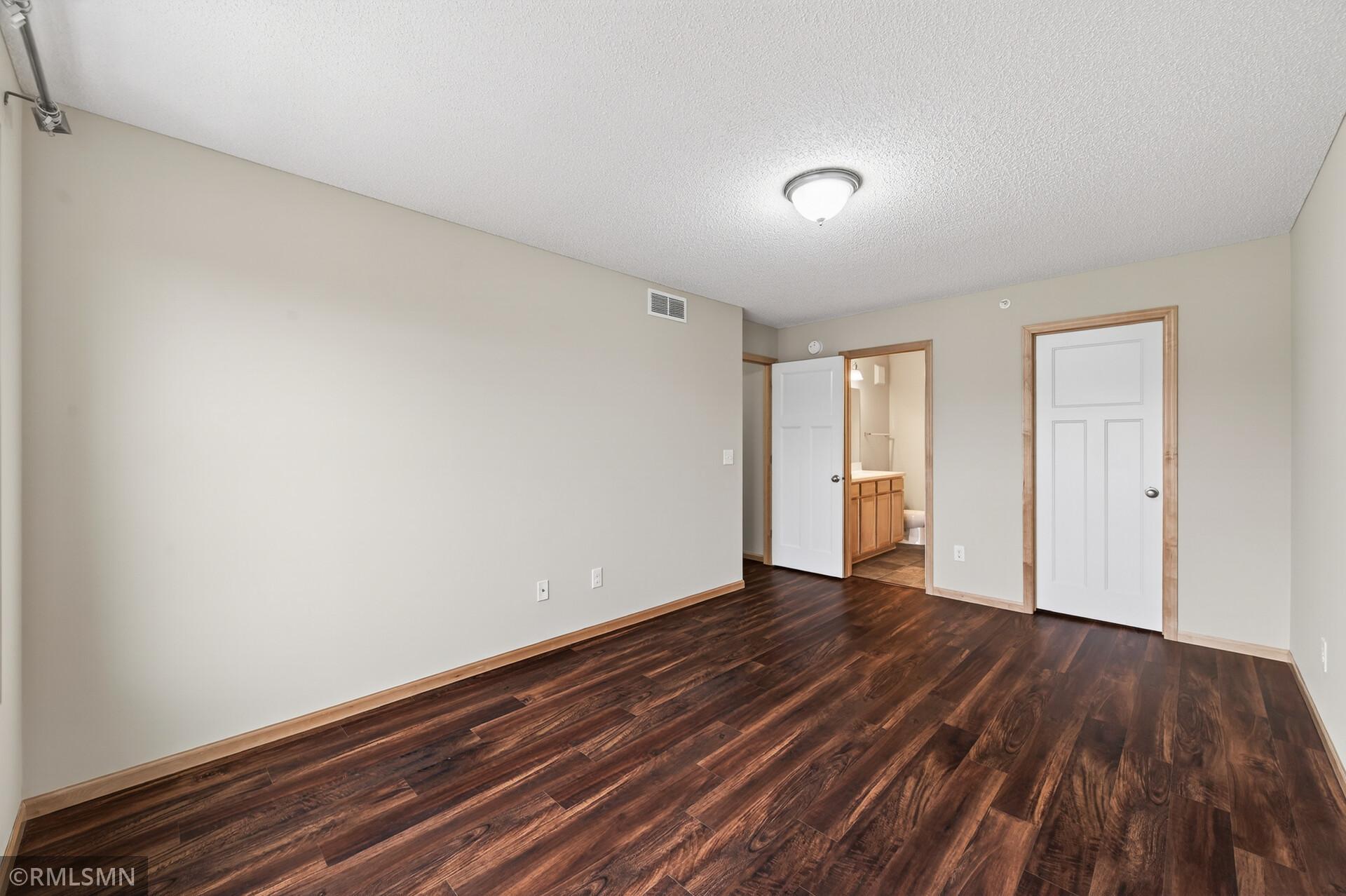 11688 84th Avenue North Maple Grove, MN 55369 - Photo 9 of 18