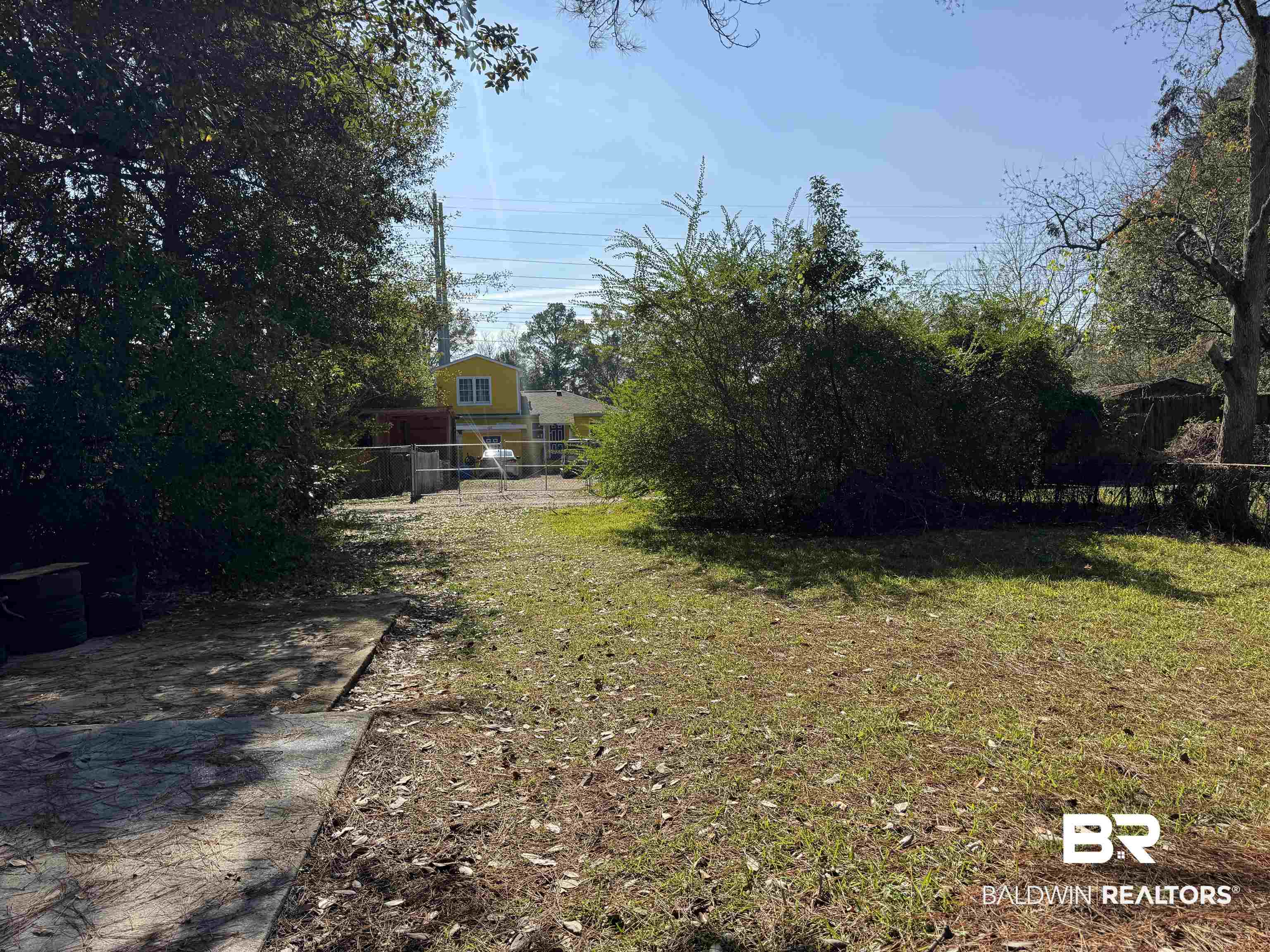 105 11th Avenue Mobile, AL 36611 - Photo 11 of 12 Yard