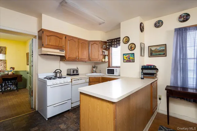 $824,000 | 21 Cornell Street, Williston Park, NY 11596