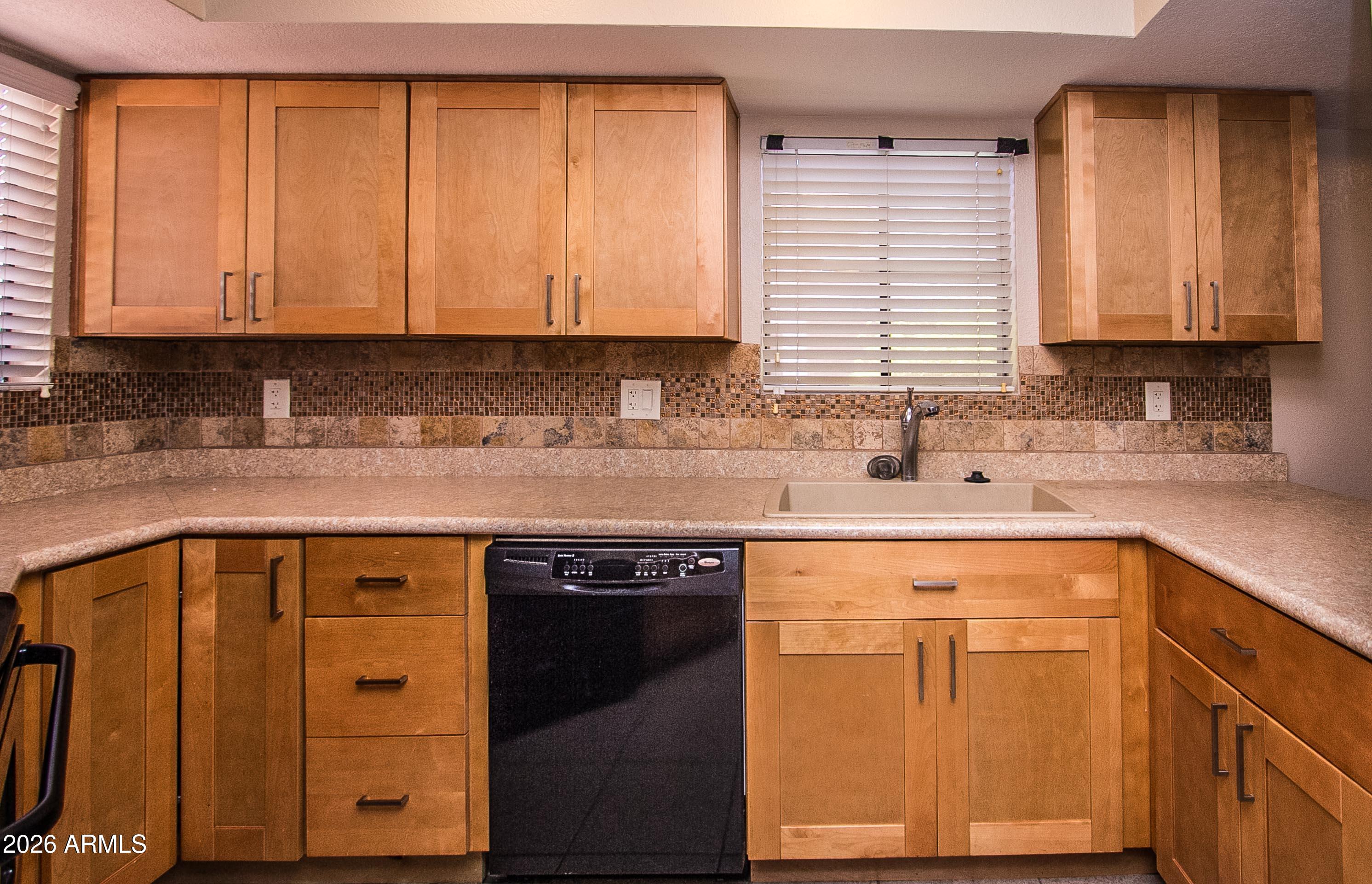 7755 East Thomas Road, Unit 18 Scottsdale, AZ 85251 - Photo 10 of 26 Kitchen