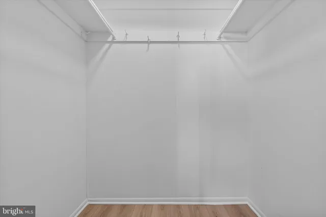 $299,000 | 2059 Huntington Avenue, Unit 1414, Alexandria, VA 22303