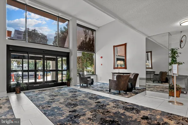 $299,000 | 2059 Huntington Avenue, Unit 1414, Alexandria, VA 22303