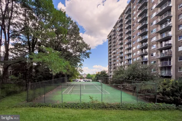 $299,000 | 2059 Huntington Avenue, Unit 1414, Alexandria, VA 22303