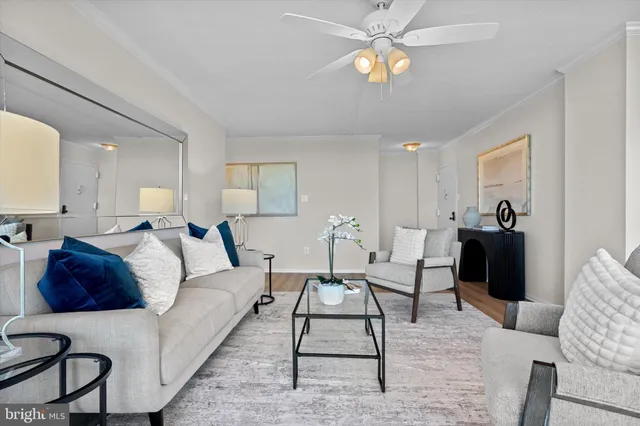 $299,000 | 2059 Huntington Avenue, Unit 1414, Alexandria, VA 22303