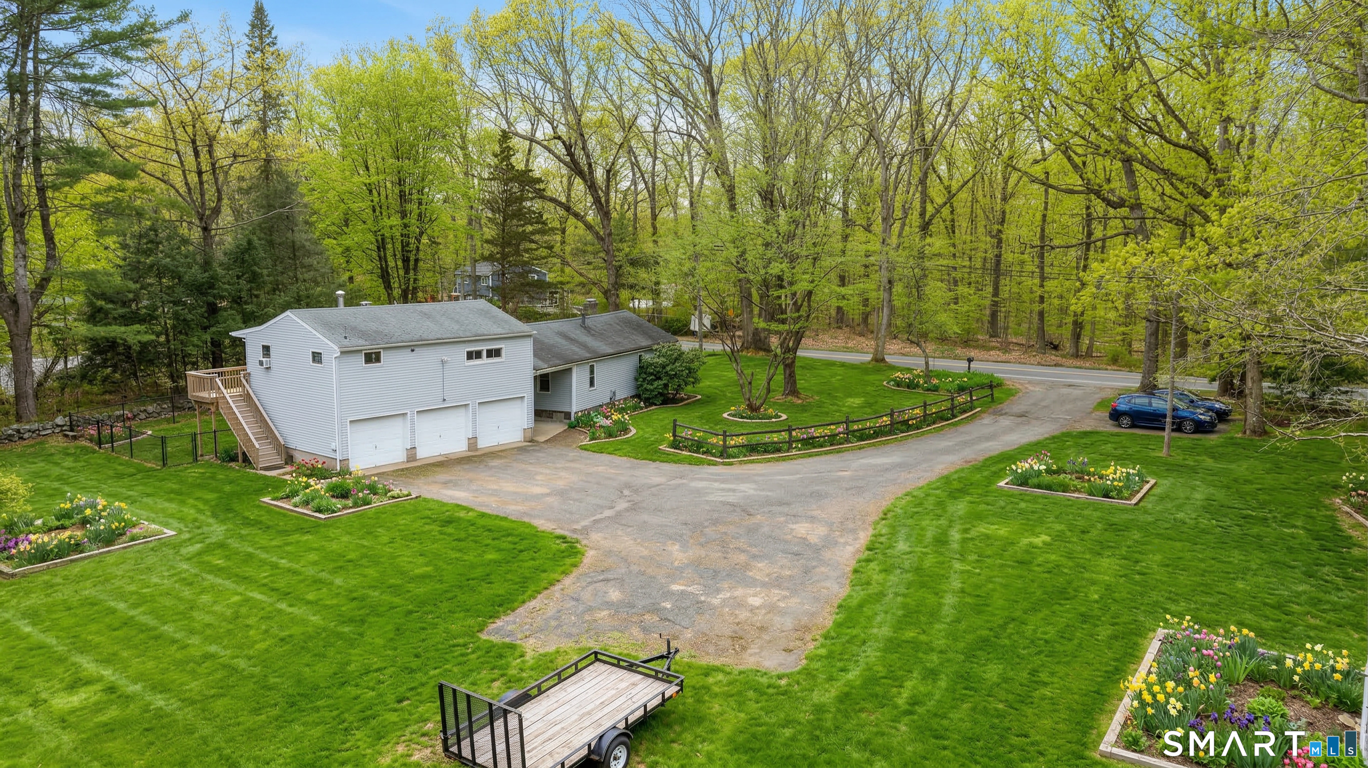 660 Opening Hill Road Madison, CT 06443 - Photo 35 of 36 a garden view with a seating space