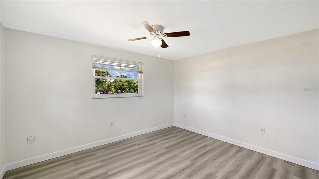2512 Post Road Sarasota, FL 34231 - Photo 21 of 35