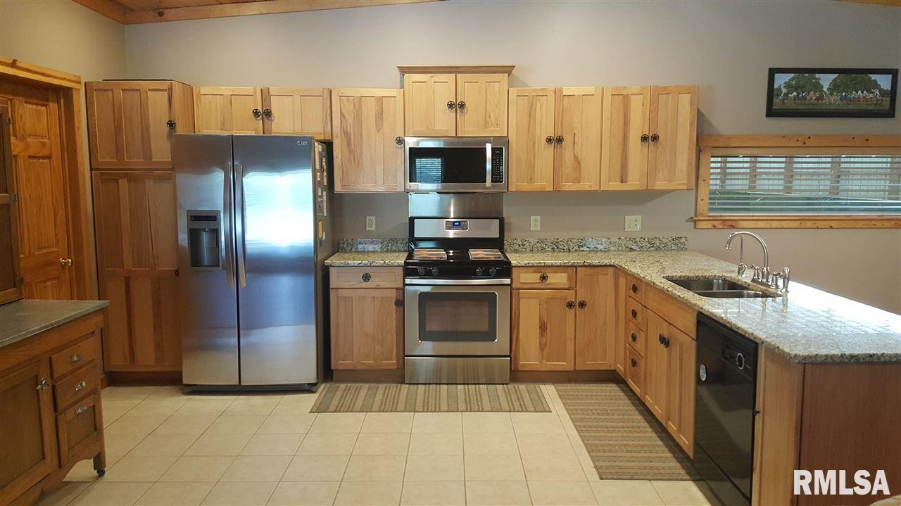 22003 North Hampton Road Chillicothe, IL 61523 - Photo 14 of 33 Gallery Image 14