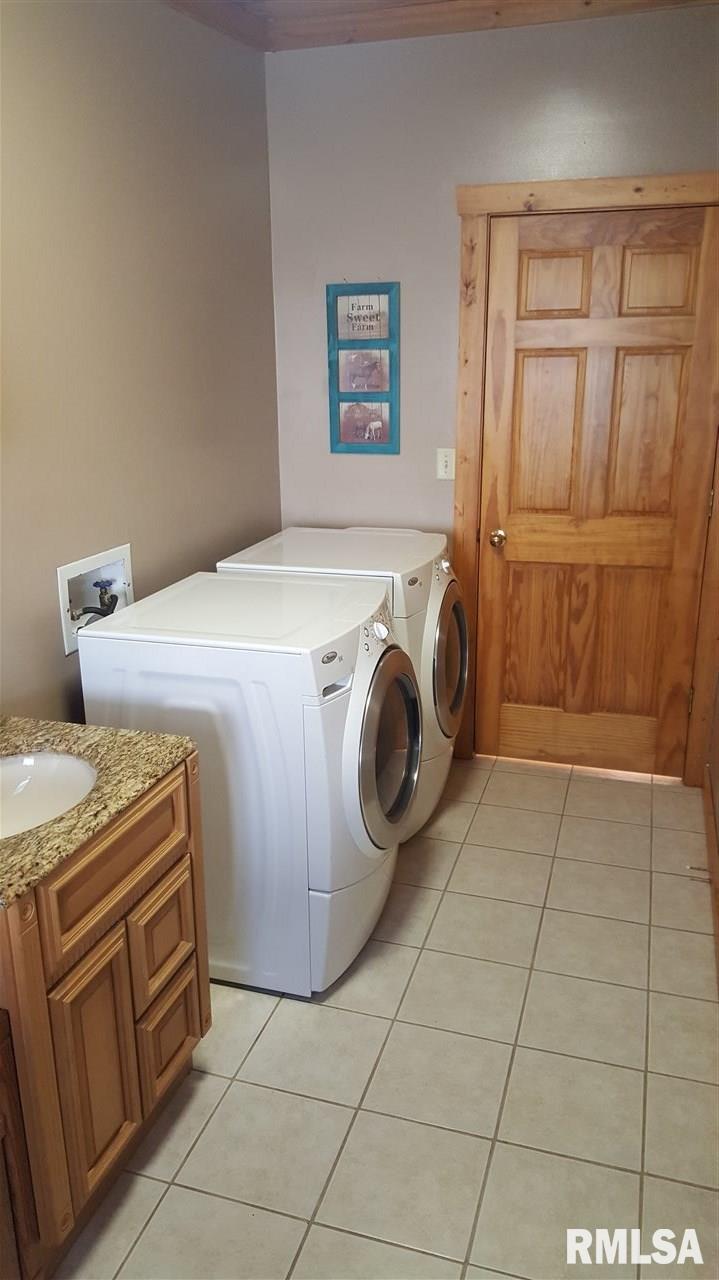 22003 North Hampton Road Chillicothe, IL 61523 - Photo 17 of 33 Gallery Image 17