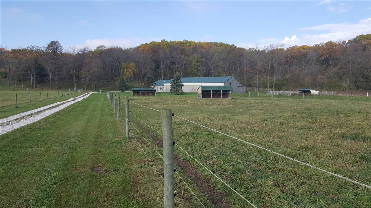 22003 North Hampton Road Chillicothe, IL 61523 - Photo 10 of 33 Gallery Image 10