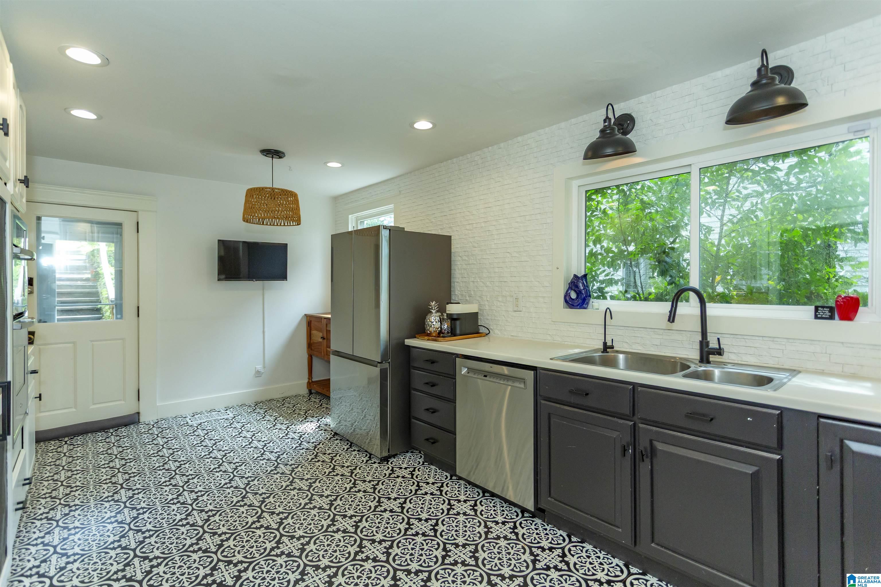 3529 Cliff Road South Birmingham, AL 35205 - Photo 22 of 84
