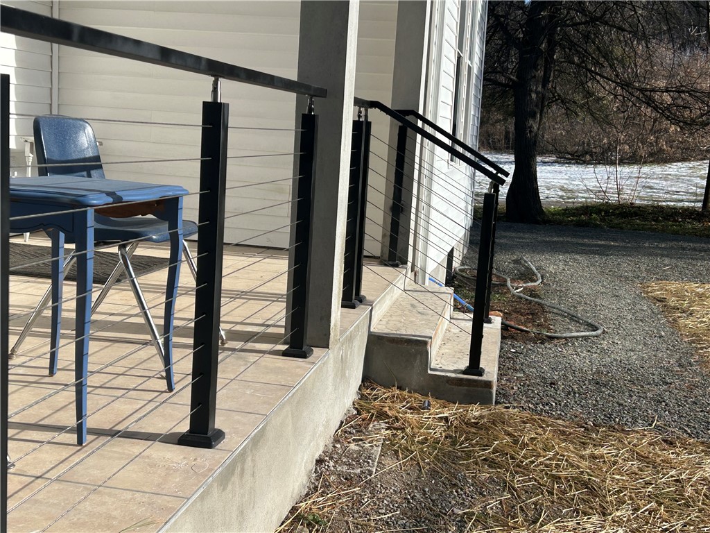 126 Havana Glen Road Montour, NY 14865 - Photo 9 of 42 Modern Railing Details