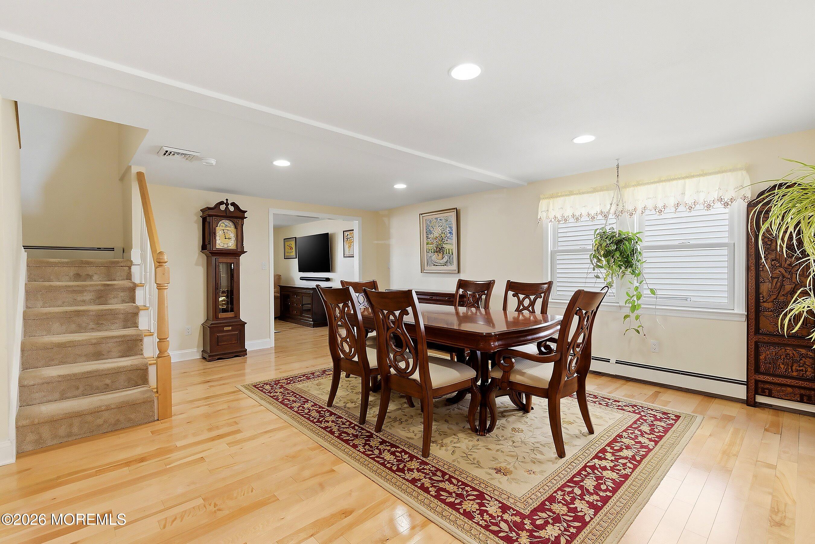 352 Silver Bay Road Toms River, NJ 08753 - Photo 11 of 43 15-Dining 1C