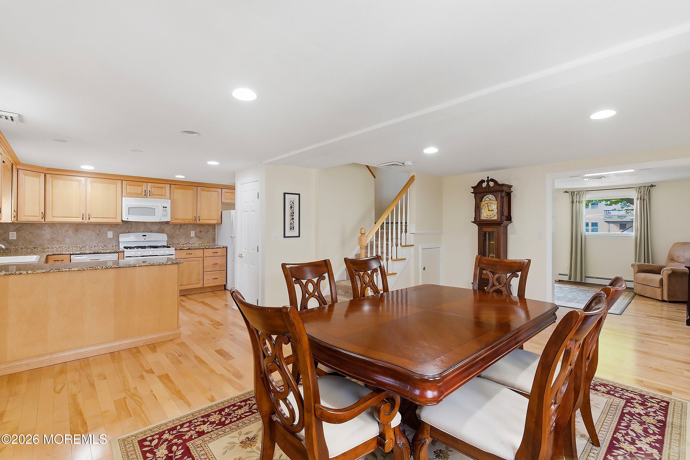 352 Silver Bay Road Toms River, NJ 08753 - Photo 10 of 43 14-Dining 1B