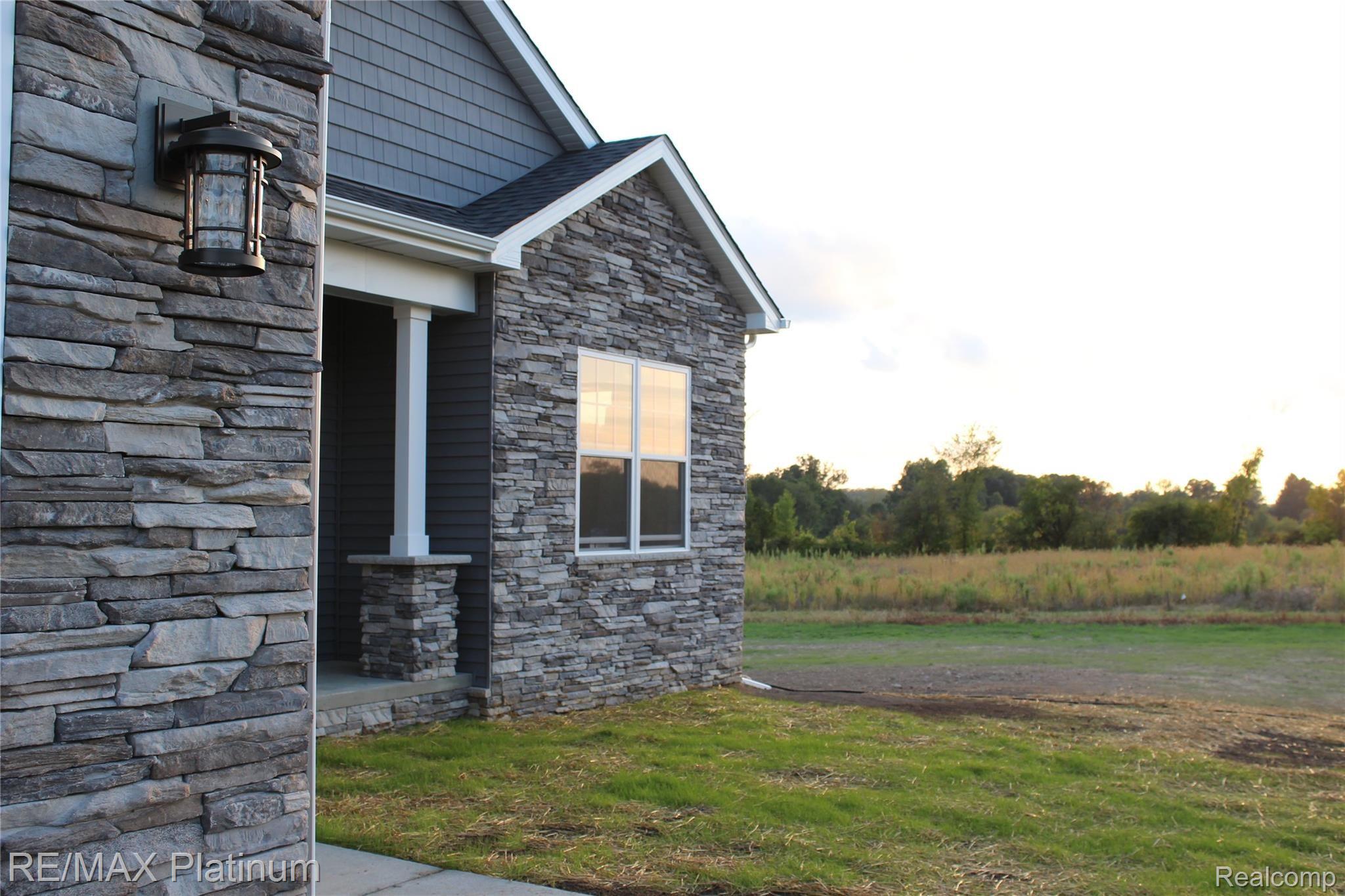 11230 Germany Road Fenton, MI 48430 - Photo 10 of 15 Custom detail