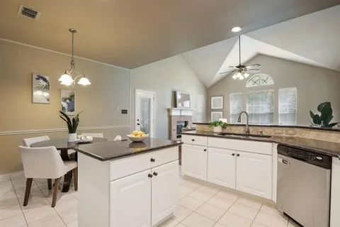 $574,900 | 2728 Edgebrook Court, Keller, TX 76248