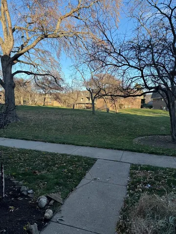 $1,425 | 138 East Bailey Road, Unit B, Naperville, IL 60565