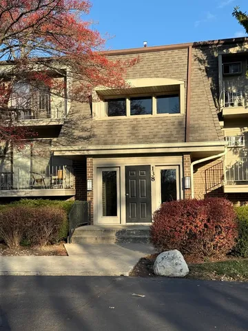 $1,425 | 138 East Bailey Road, Unit B, Naperville, IL 60565