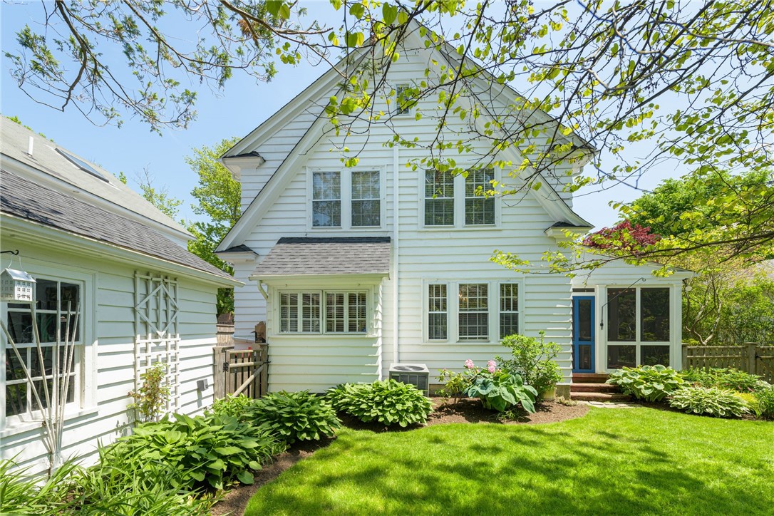 348 Slater Avenue Providence, RI 02906 - Photo 3 of 43