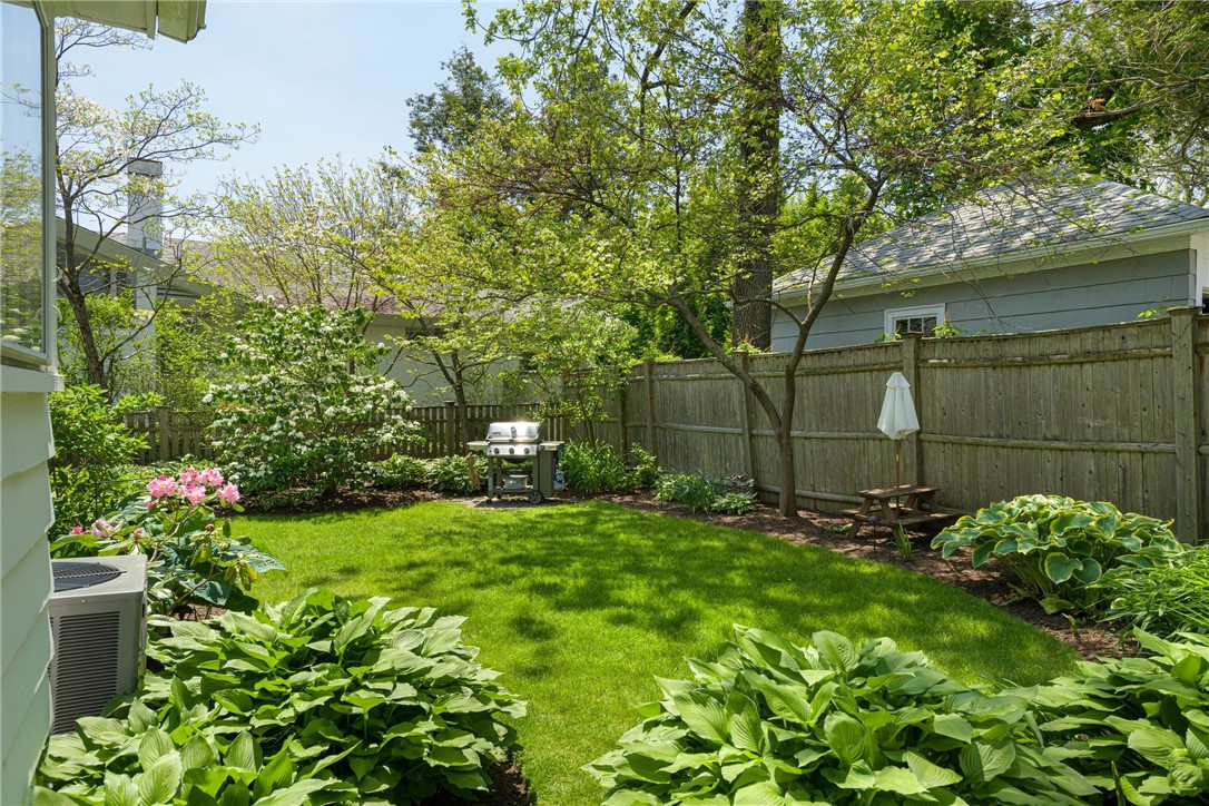 348 Slater Avenue Providence, RI 02906 - Photo 6 of 43