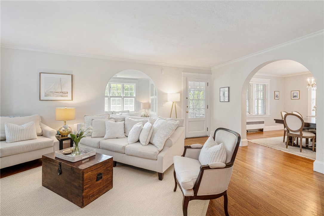 348 Slater Avenue Providence, RI 02906 - Photo 7 of 43