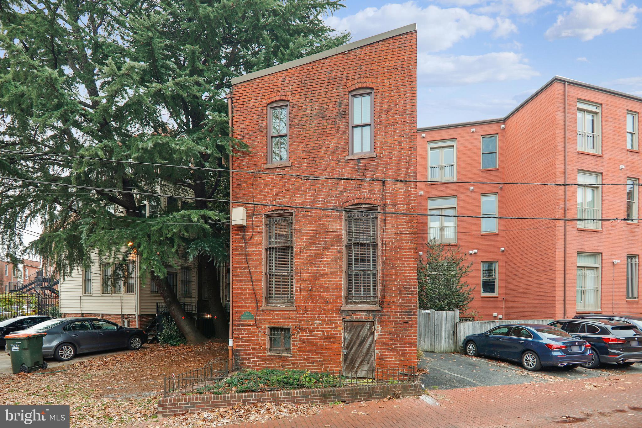 23 Logan Circle Northwest Washington, DC 20005 - Photo 25 of 59