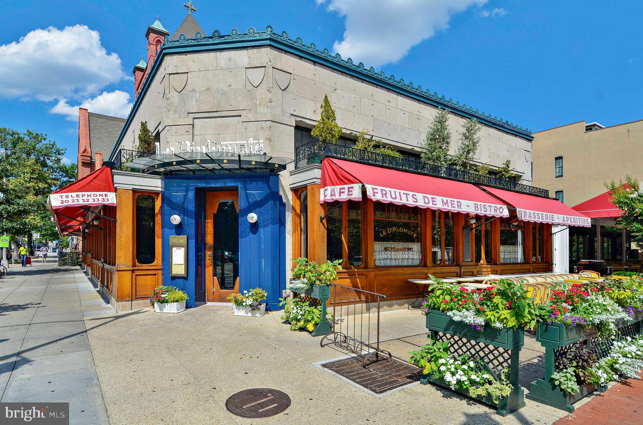 23 Logan Circle Northwest Washington, DC 20005 - Photo 34 of 59 Many, many dining options.