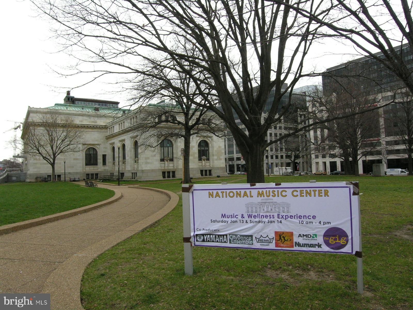 23 Logan Circle Northwest Washington, DC 20005 - Photo 51 of 59 Carnegie Library/Apple Store
