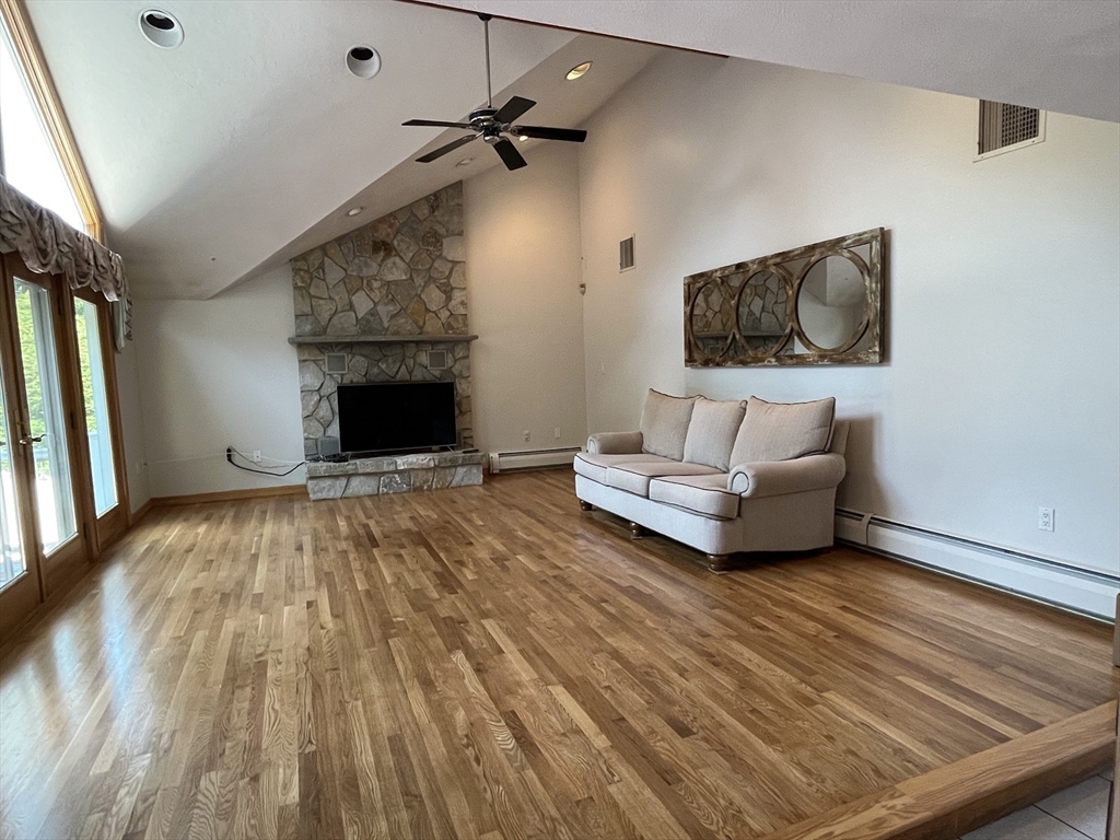 19 Longbow Road Stoneham, MA 02180 - Photo 6 of 23 Gallery Image 6