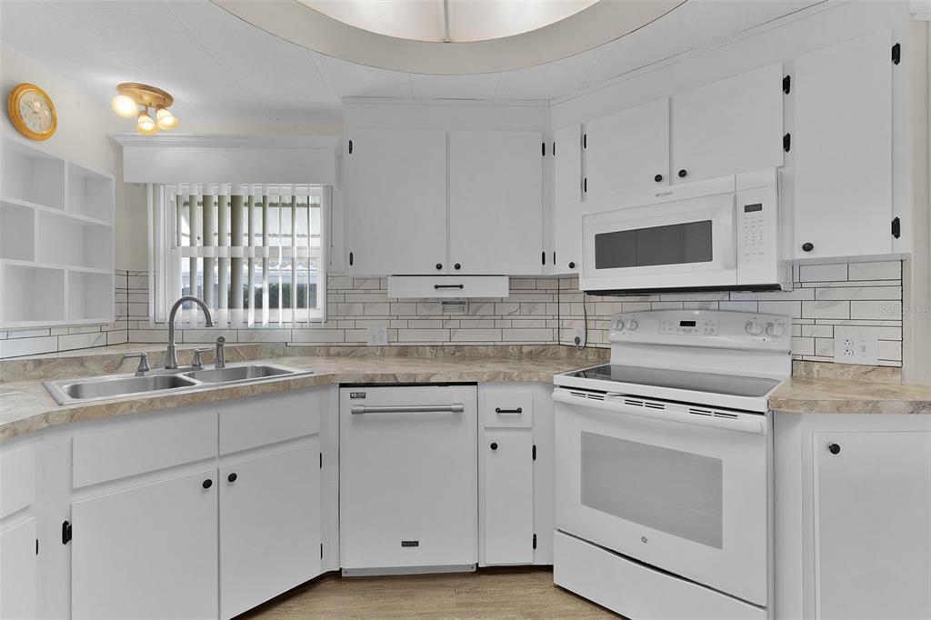 20 Captains Point Fruitland Park, FL 34731 - Photo 18 of 51