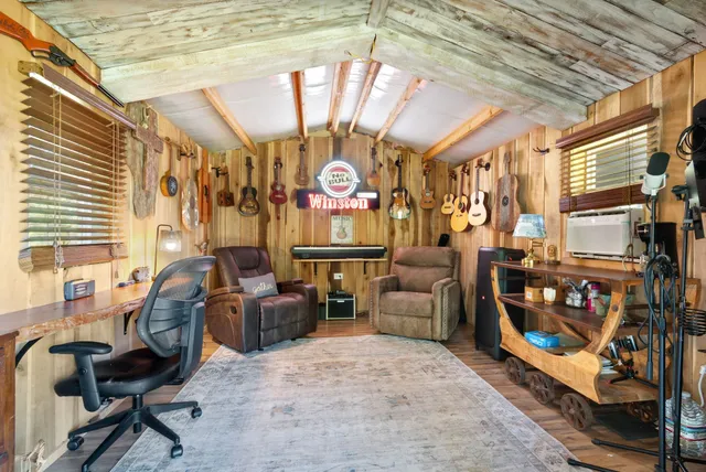 $499,000 | 13560 Columbia Highway, Lynnville, TN 38472