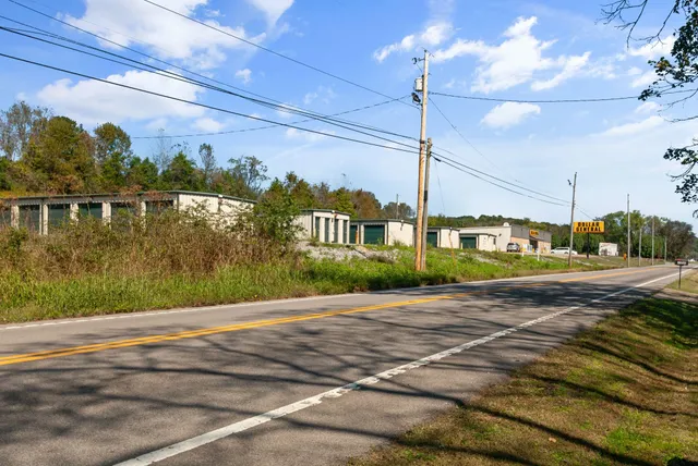 $499,000 | 13560 Columbia Highway, Lynnville, TN 38472