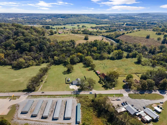 $499,000 | 13560 Columbia Highway, Lynnville, TN 38472