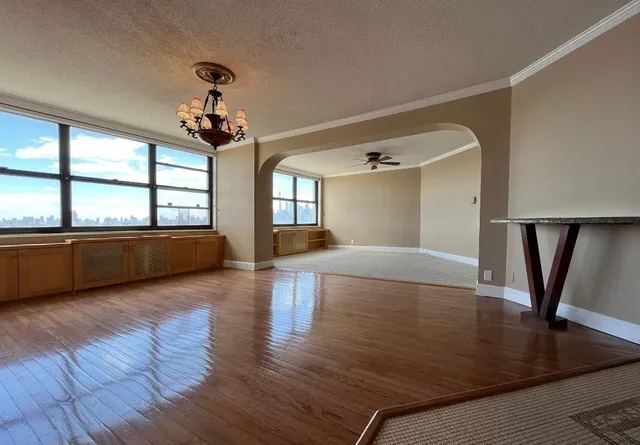 $529,000 | 7004 Boulevard East, Unit 18D, Guttenberg, NJ 07093