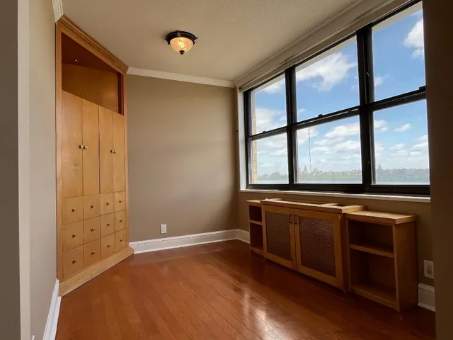 $529,000 | 7004 Boulevard East, Unit 18D, Guttenberg, NJ 07093