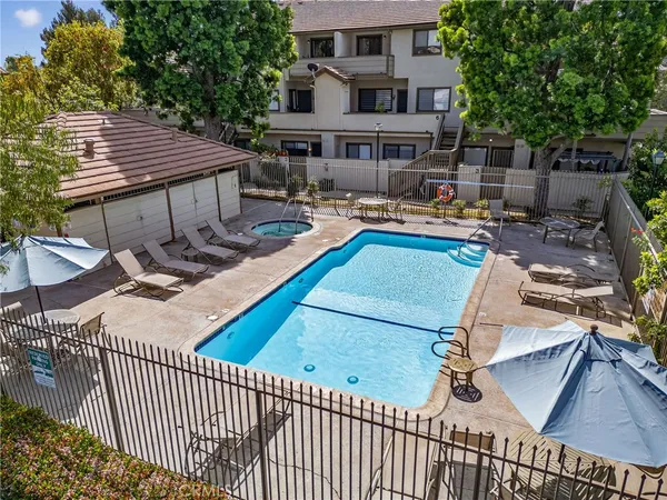 $575,000 | 158 Maegan Place, Unit 9, Thousand Oaks, CA 91362