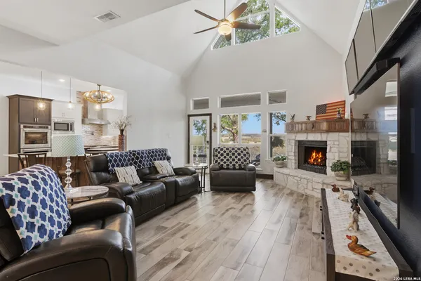 $1,050,000 | 2014 Whispering Water, Spring Branch, TX 78070