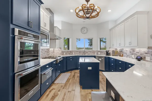 $1,050,000 | 2014 Whispering Water, Spring Branch, TX 78070