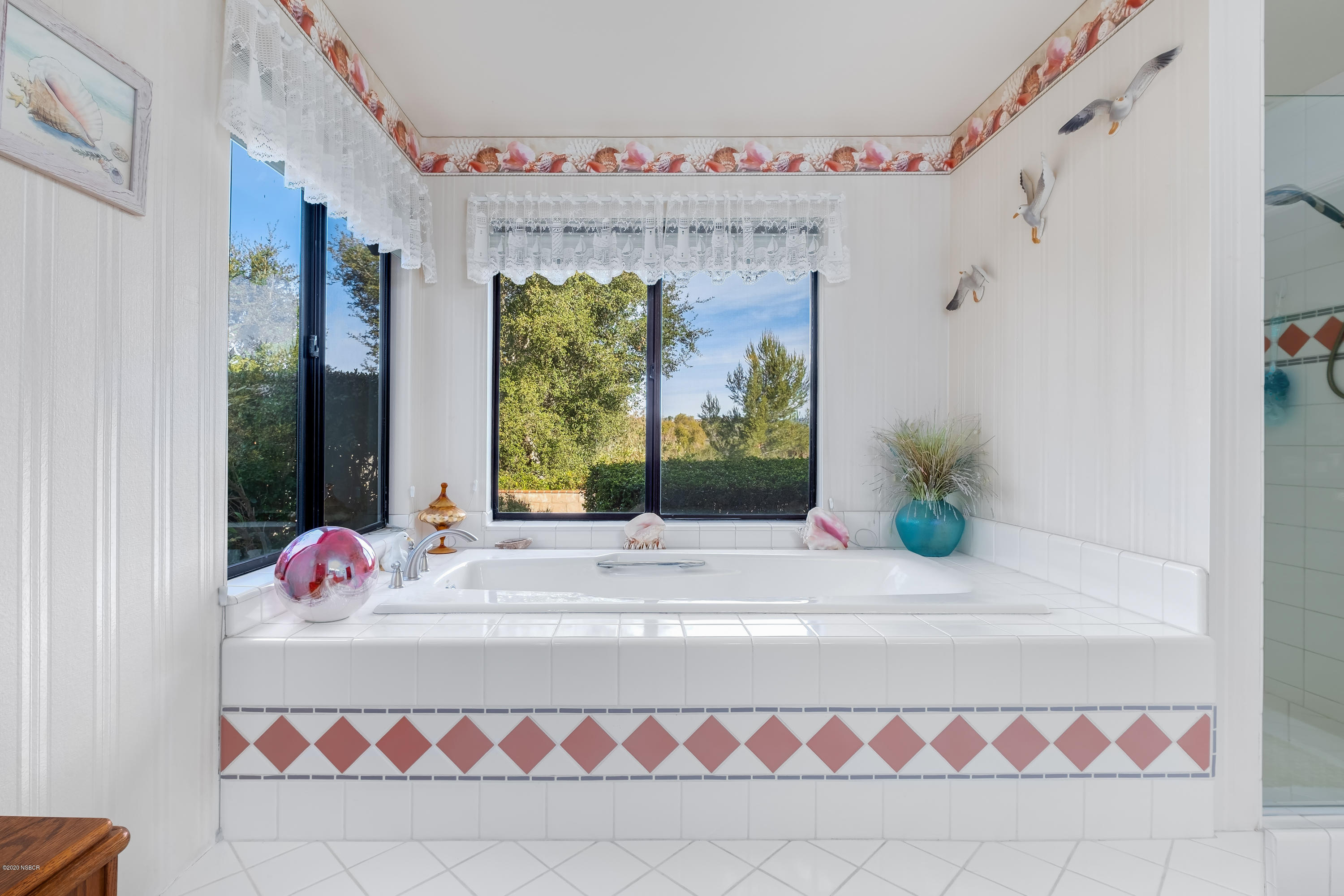 869 Alisal Road Solvang, CA 93463 - Photo 14 of 24 master tub