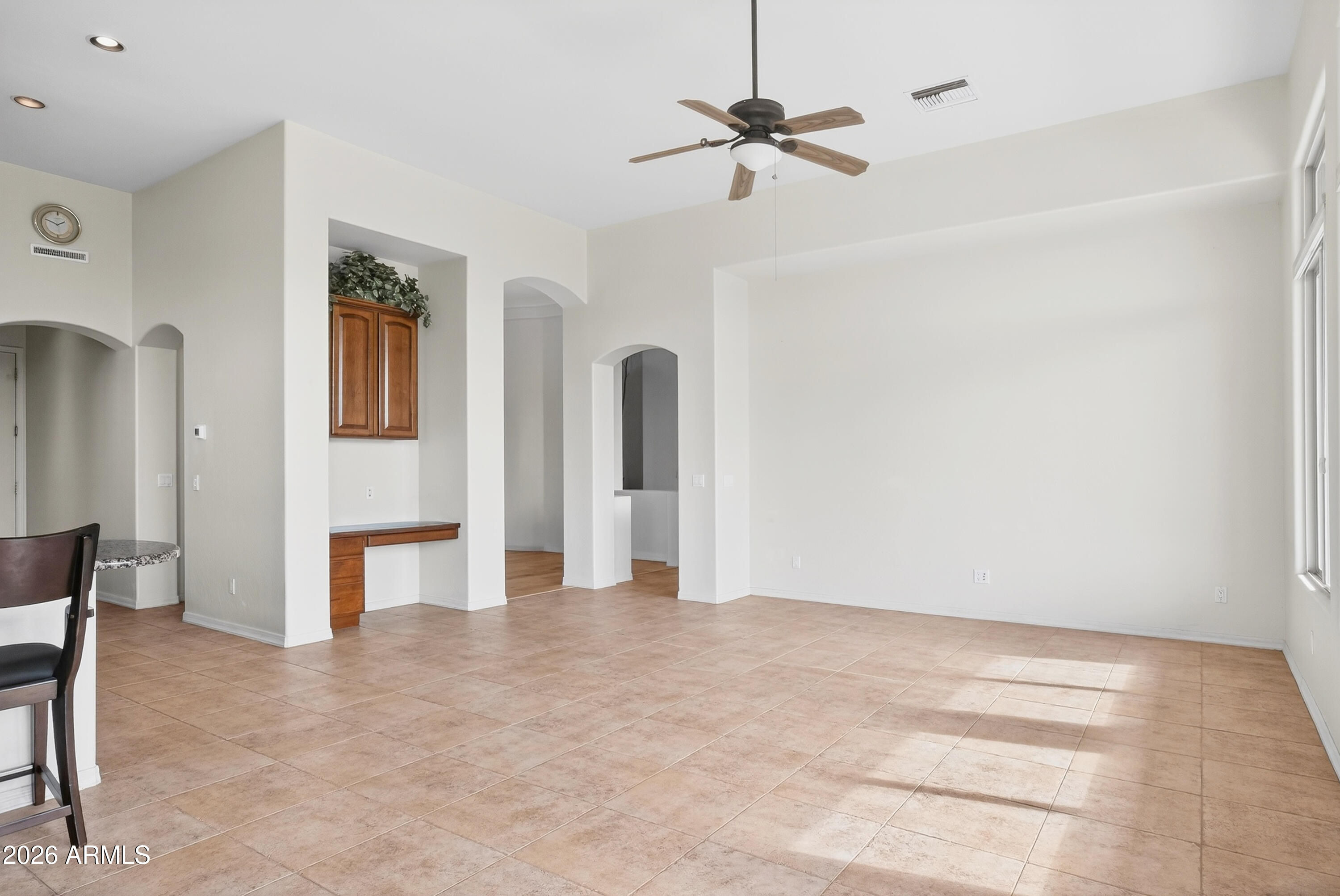 11157 East Greenway Road Scottsdale, AZ 85255 - Photo 16 of 76 008_11157 E Greenway Rd