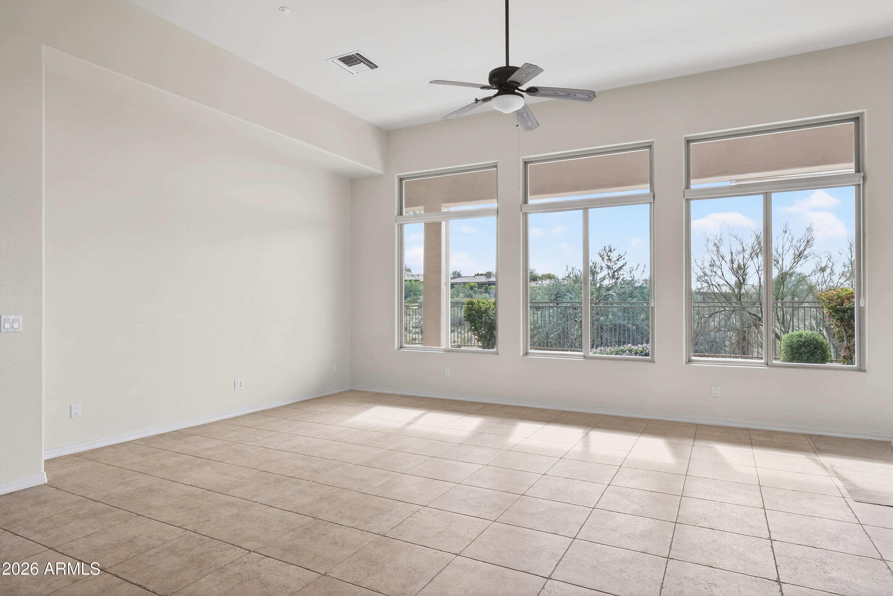 11157 East Greenway Road Scottsdale, AZ 85255 - Photo 18 of 76 007_11157 E Greenway Rd