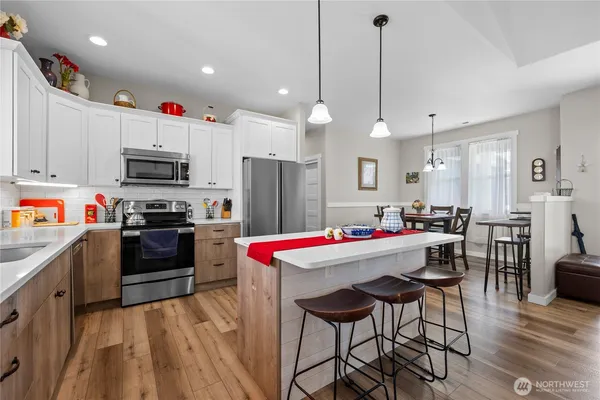 $525,000 | 8090 Desert Sage Court Southeast, Othello, WA 99344