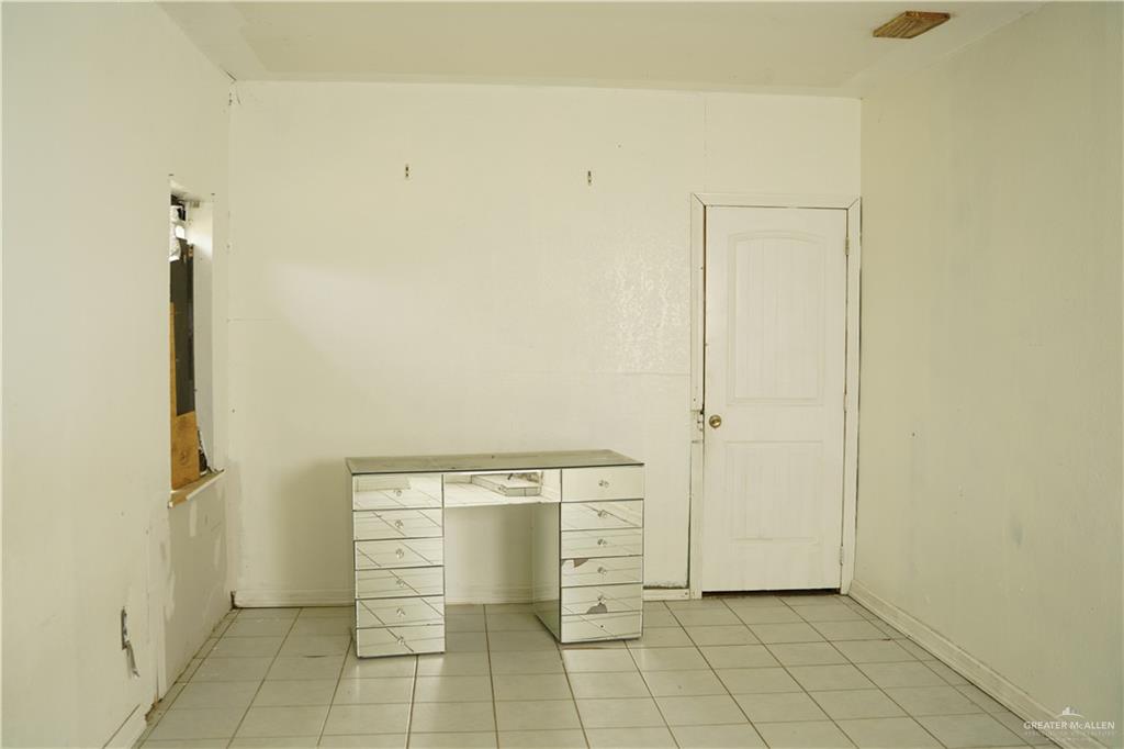 5909 Kountry Loop Mission, TX 78574 - Photo 11 of 23 a view of an empty room
